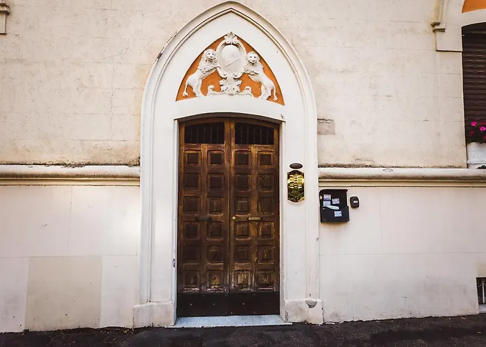 Angelina Rooms In Roma